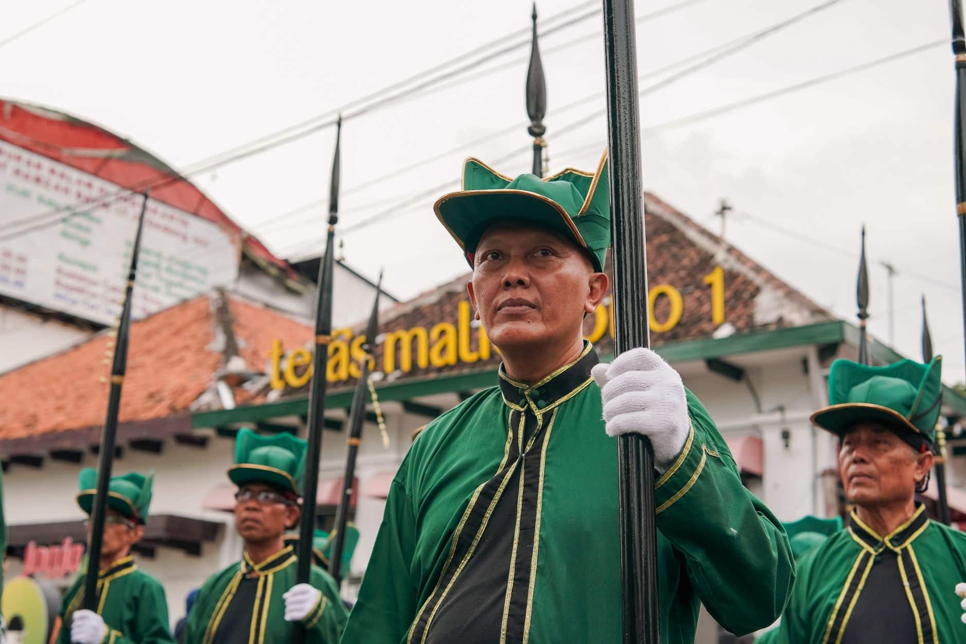 Drone canggih siap sewa di Yogyakarta untuk dokumentasi acara dan pemetaan udara profesional.