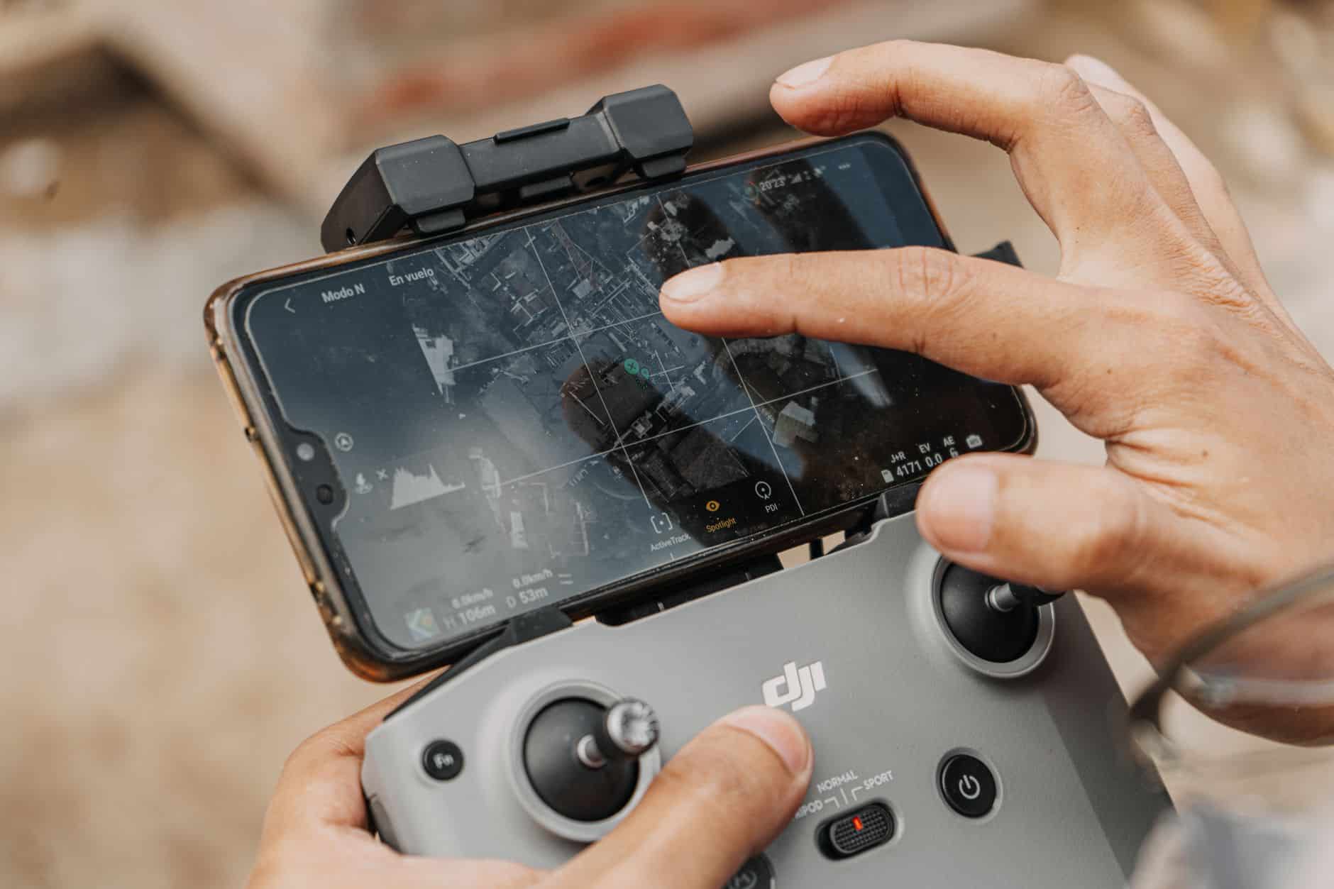 Drone profesional siap rekam momen terbaik Anda di Yogyakarta, harga sewa terjangkau.