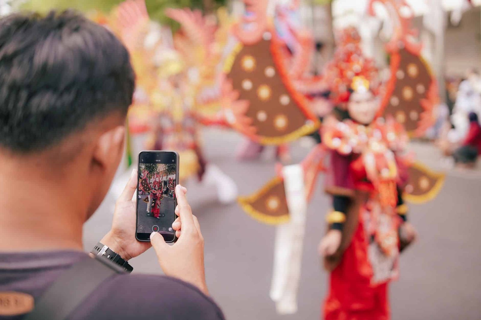 Harga Sewa Drone Jogja: Berapa Sih? Ini Jawabannya! 1 Sewa drone Yogyakarta terbaik, harga terjangkau untuk berbagai kebutuhan videografi dan fotografi profesional.